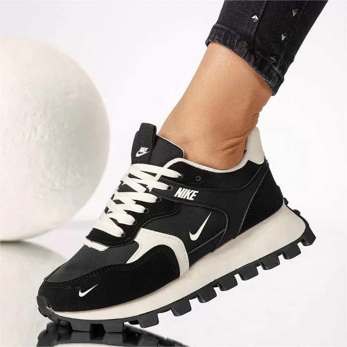 Women's Sneakers